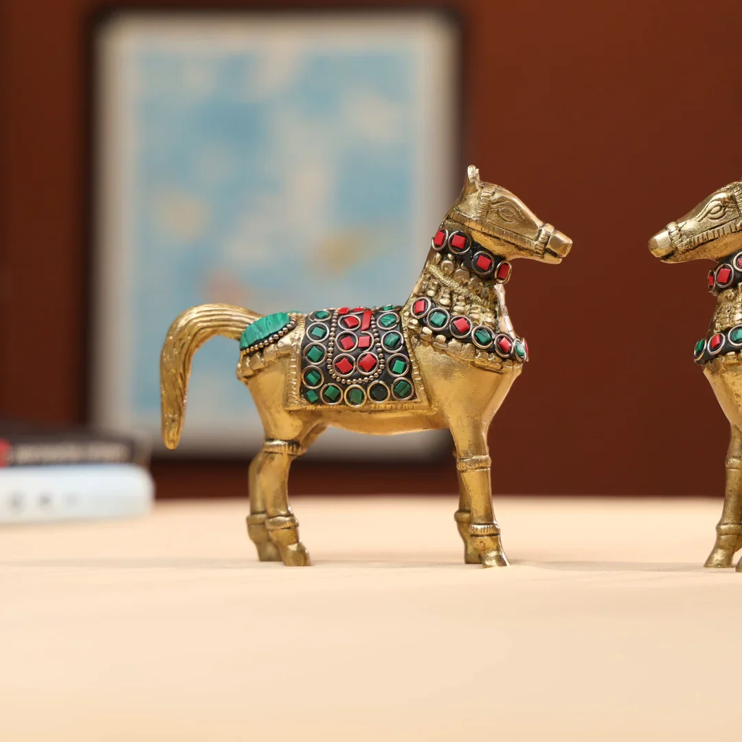 5" Brass Horse with Stonework - Image 2