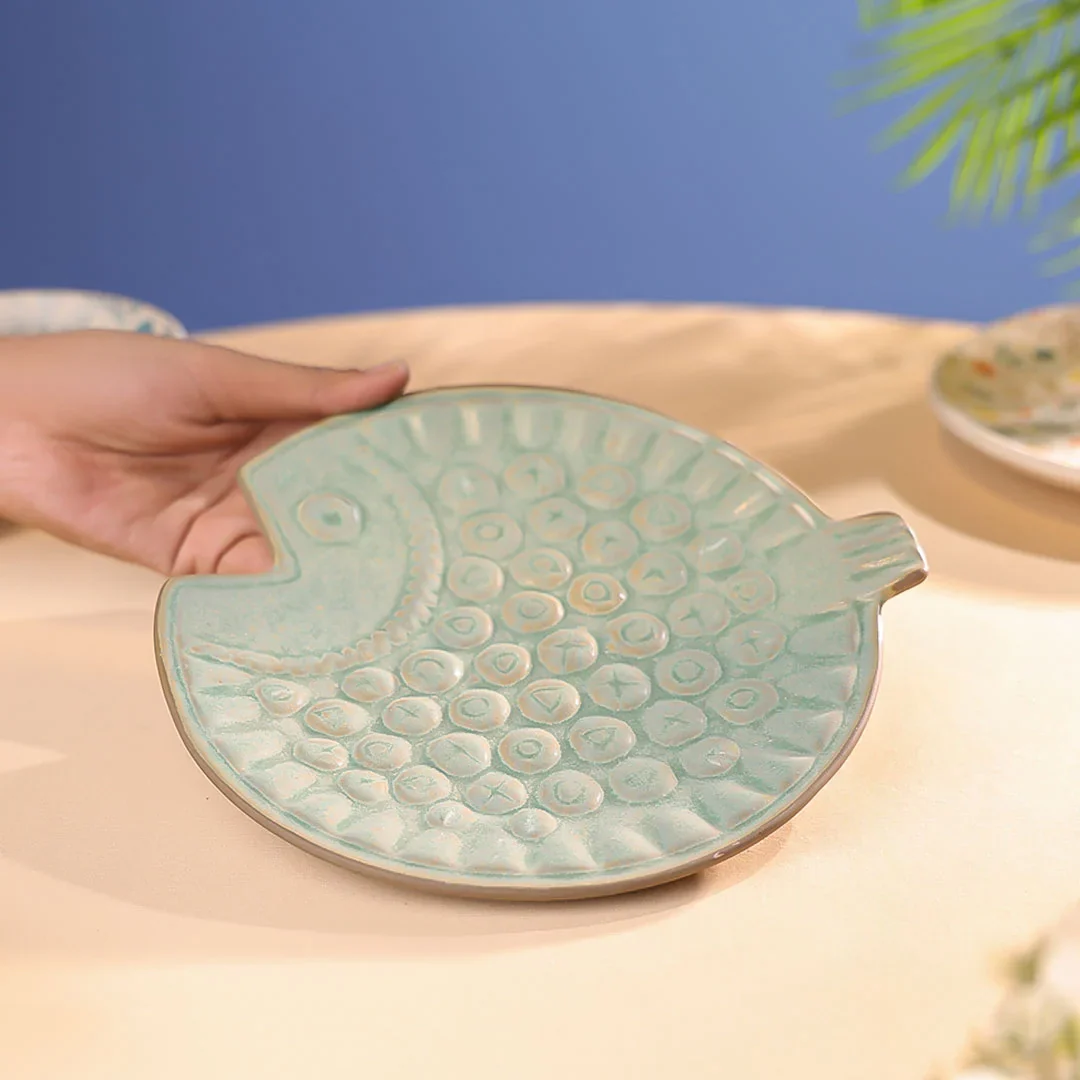 8" Studio Pottery Embossed Fish Shaped Plate - Image 12
