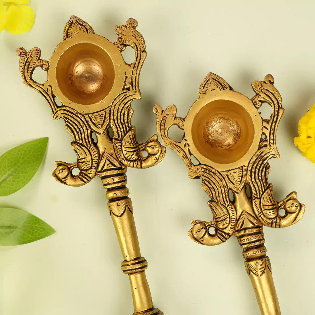 11" Brass Lord Vishnu & Laxmi Pooja Hawan Spoon - Image 4