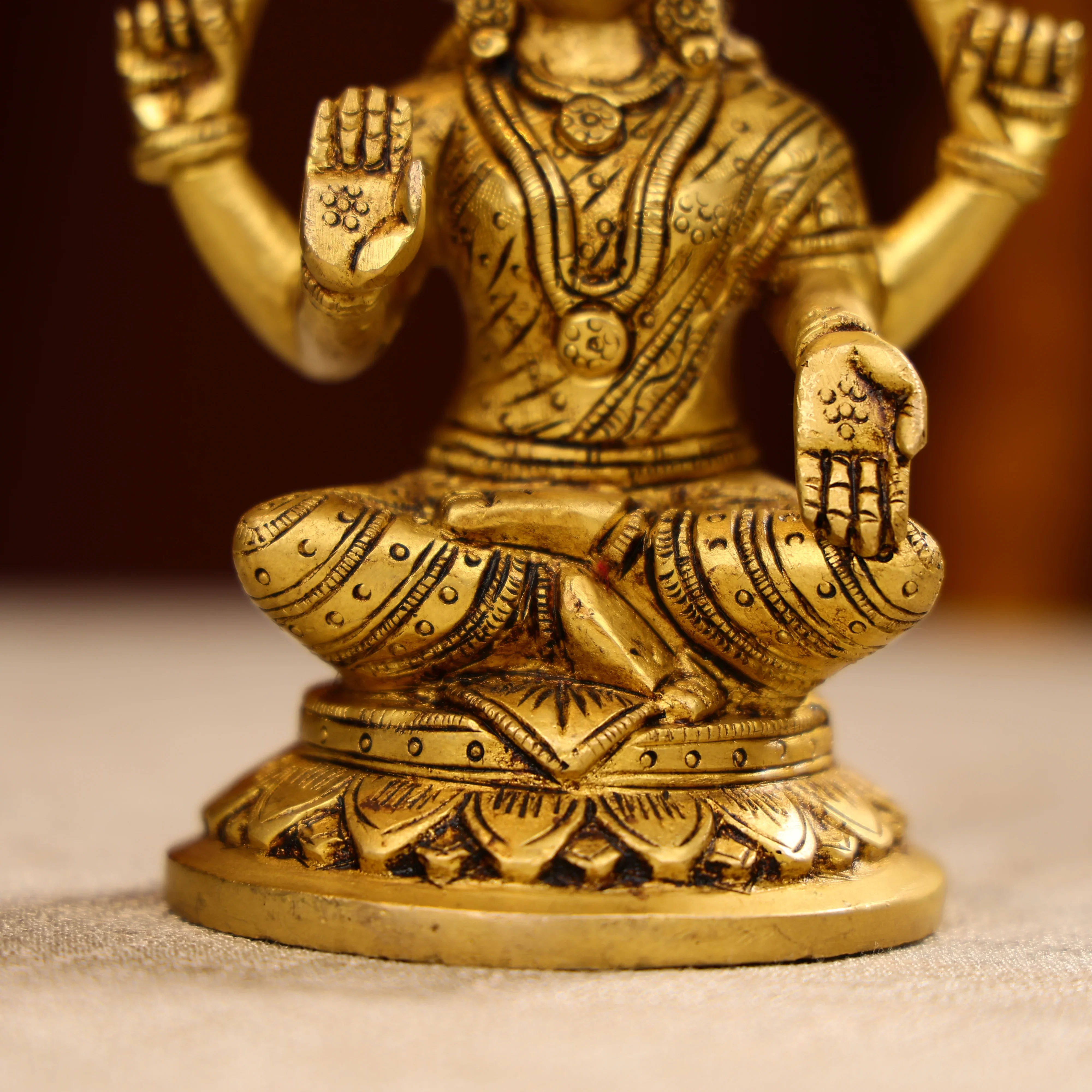5.5" Super Fine Brass Blessing Goddess Laxmi Seated On Round Base - Image 8
