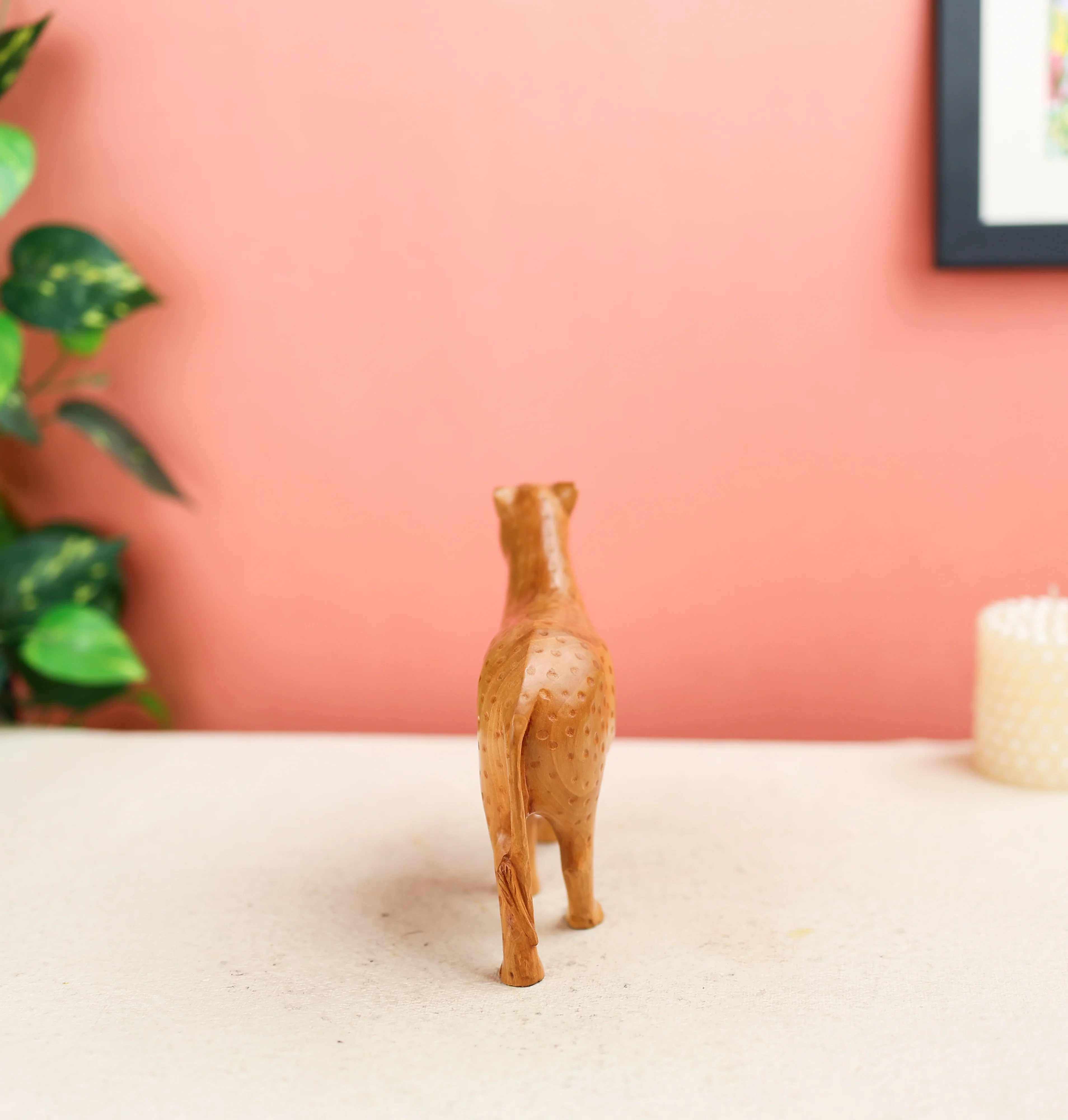 Kadam Wood Carved Leopard Table Decor - Image 3